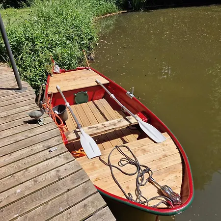 Hausboot Hans Im Glueck Botel